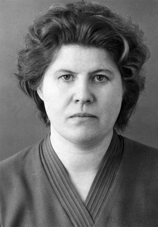 ИЛЬИНА (КУЗОВЛЕВА) Алевтина Григорьевна (род. 9.07.1931)