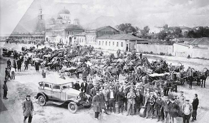 Крестьяне Лебедянского уезда сдают хлеб государству. Лебедянь,<br> 2-я половина 1920-х гг.