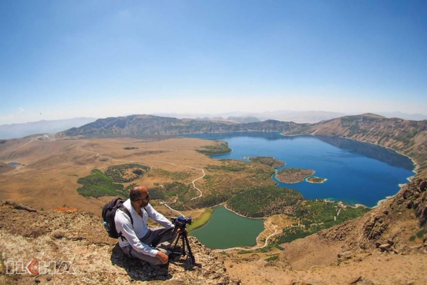 Кальдера вулкана Нимрода возле озера Ван в Великой Армении